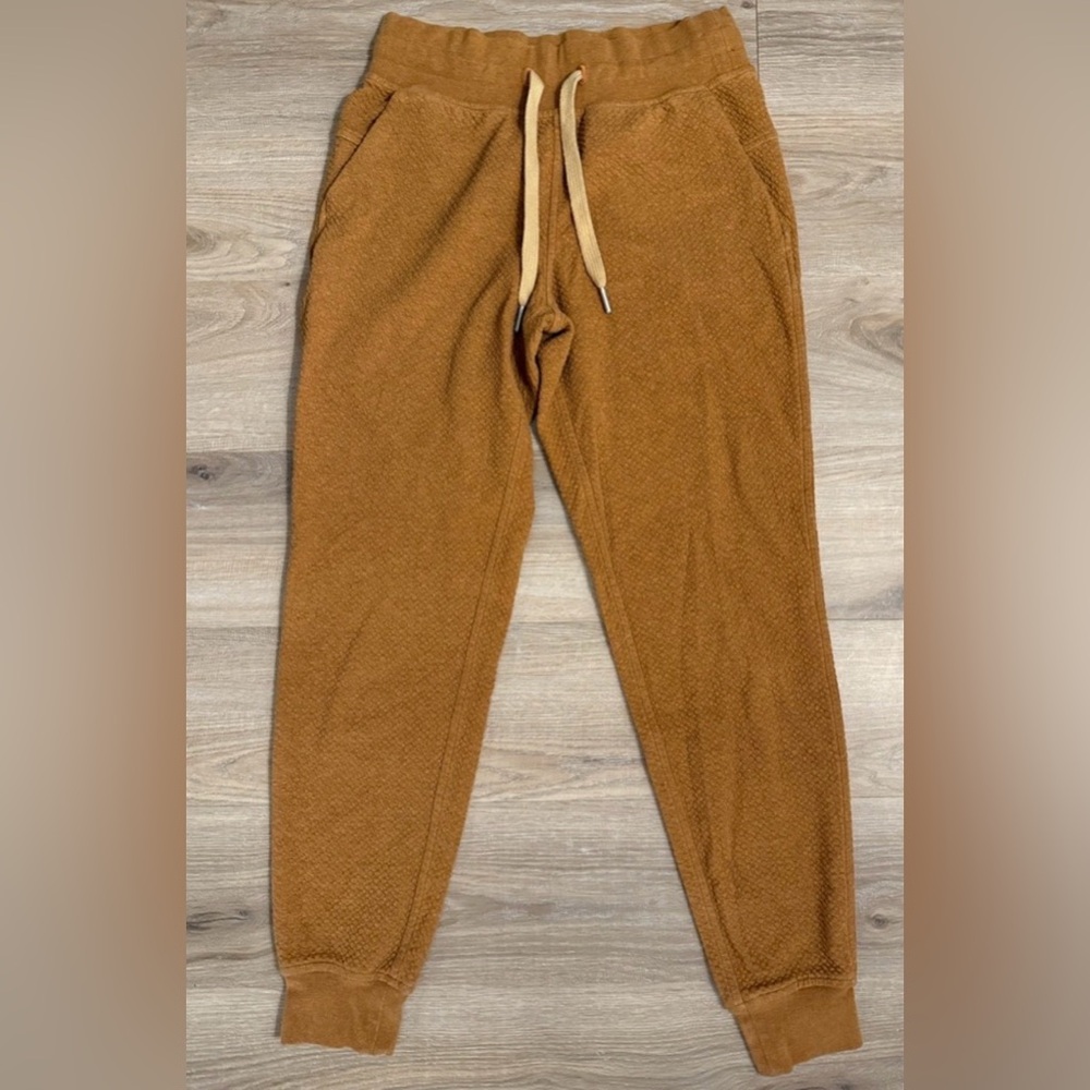 New Lululemon Jogger Pants, new without tags